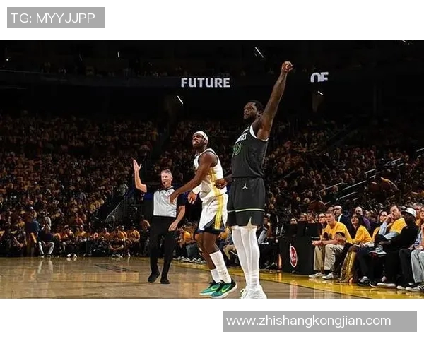 兰德尔2半场4分！森林狼半场13记三分，狂轰76分